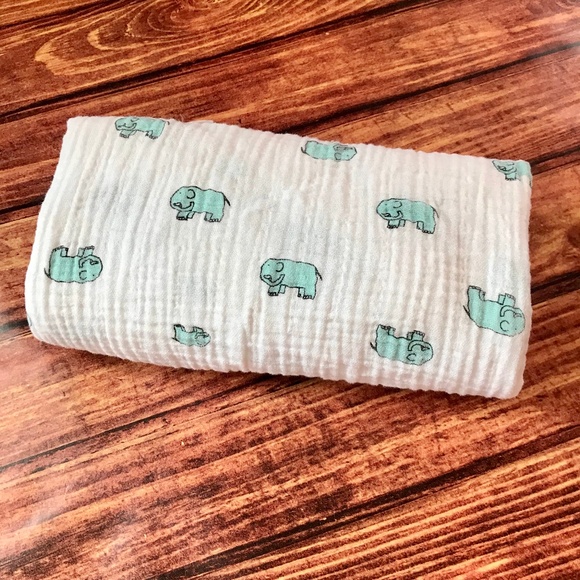 aden and anais elephant swaddle